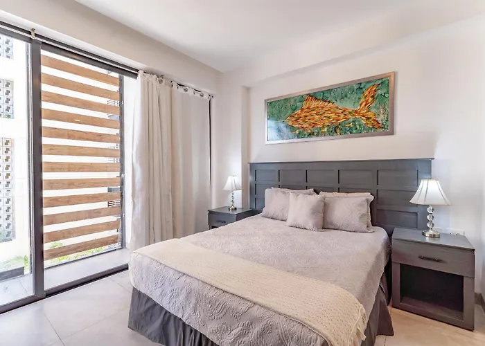 Bright And 3 Beds Close To 5th Apartment *